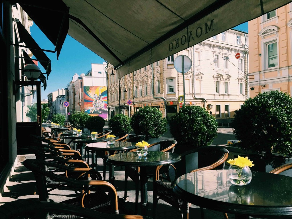 Καλοκαίρι στην Μόσχα στο Καφέ "Γάλα"